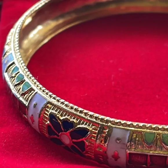 Bangle - Picture 4 of 7